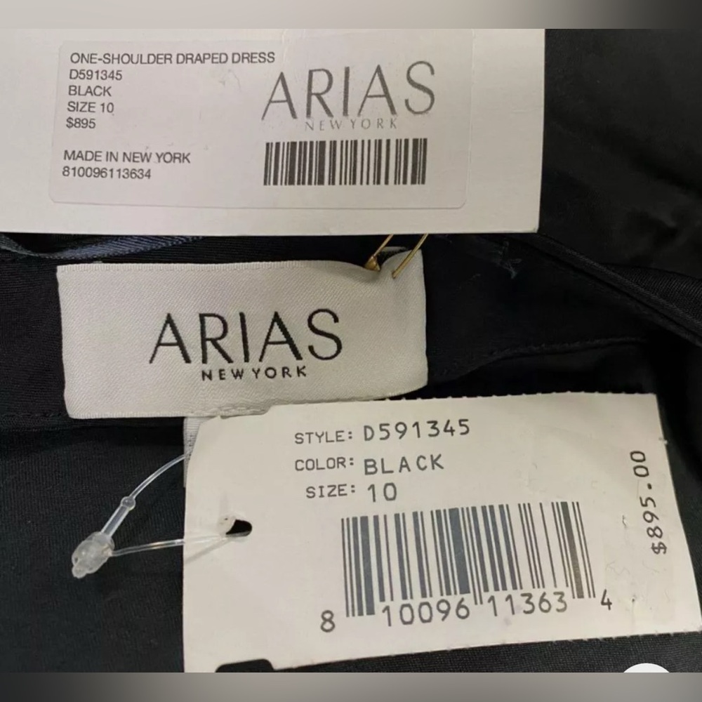 Arias Women’s Black Draped One-Shoulder Gown - Picture 9 of 10